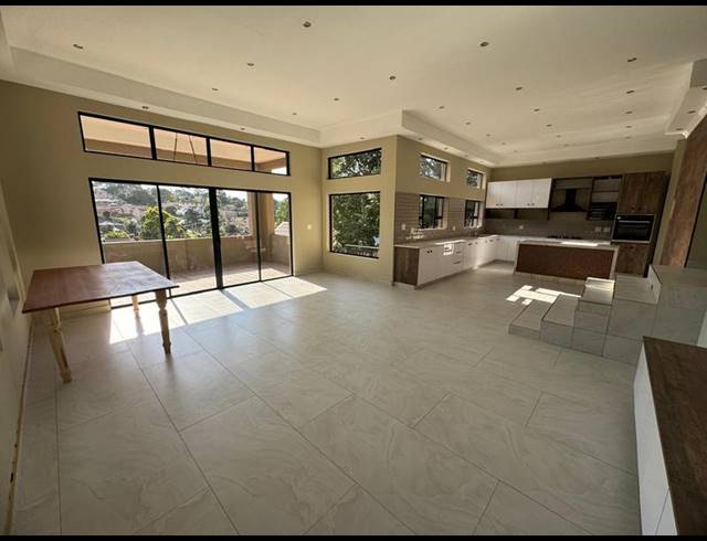 5 BEDROOM HOUSE FOR SALE IN MALVERN